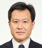 逢阪　貴士 氏